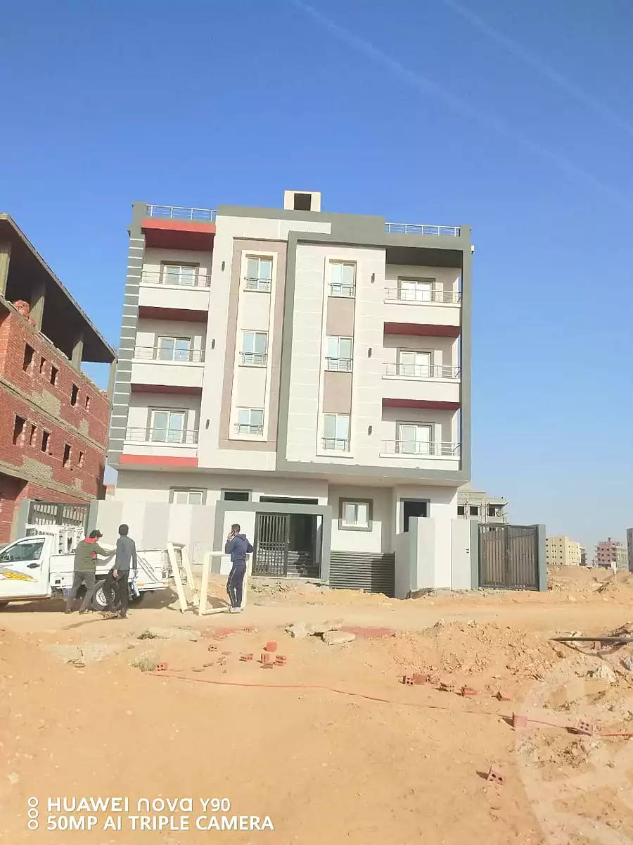 https://aqarmap.com.eg/ar/listing/6996773-for-sale-cairo-new-cairo-bait-el-watan-shml-byt-lwtn