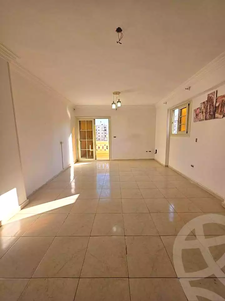 https://aqarmap.com.eg/ar/listing/6997204-for-sale-alexandria-sydy-bshr-sydy-bshr-bhry-shr-khld-bn-lwlyd