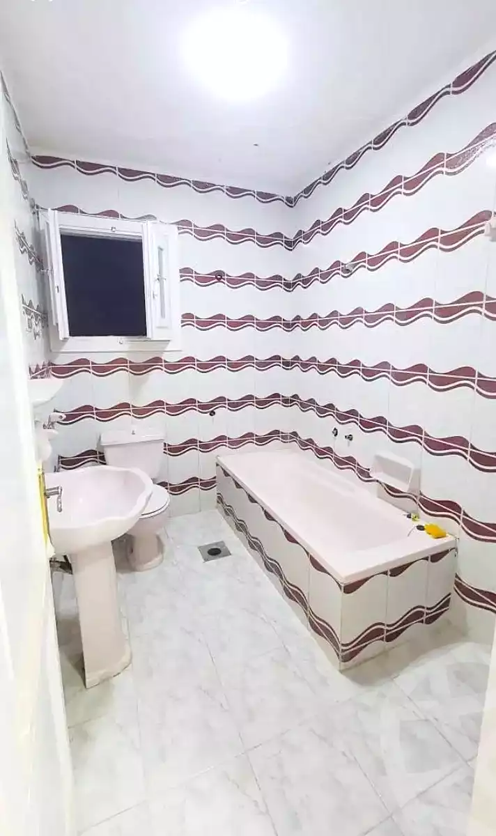 https://aqarmap.com.eg/ar/listing/6997557-for-sale-alexandria-al-agamy-shataa-el-nakheel