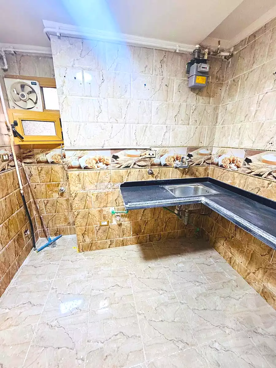 https://aqarmap.com.eg/en/listing/6998025-for-sale-alexandria-lsywf-el-falki