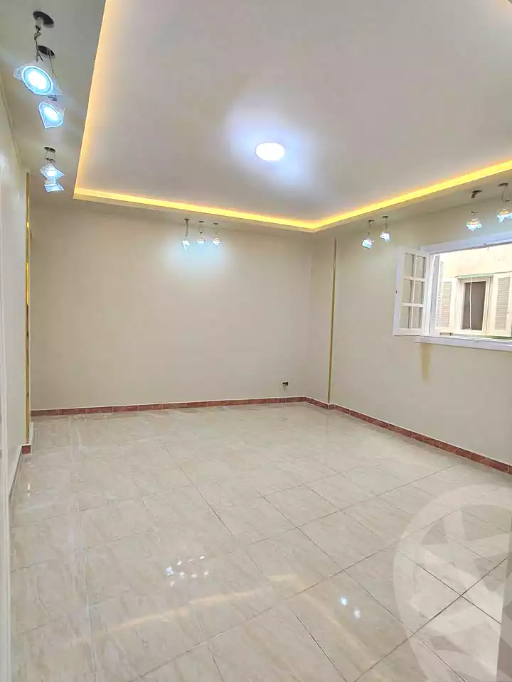 https://aqarmap.com.eg/ar/listing/6998329-for-sale-alexandria-sydy-bshr-sydy-bshr-bhry-shr-khld-bn-lwlyd