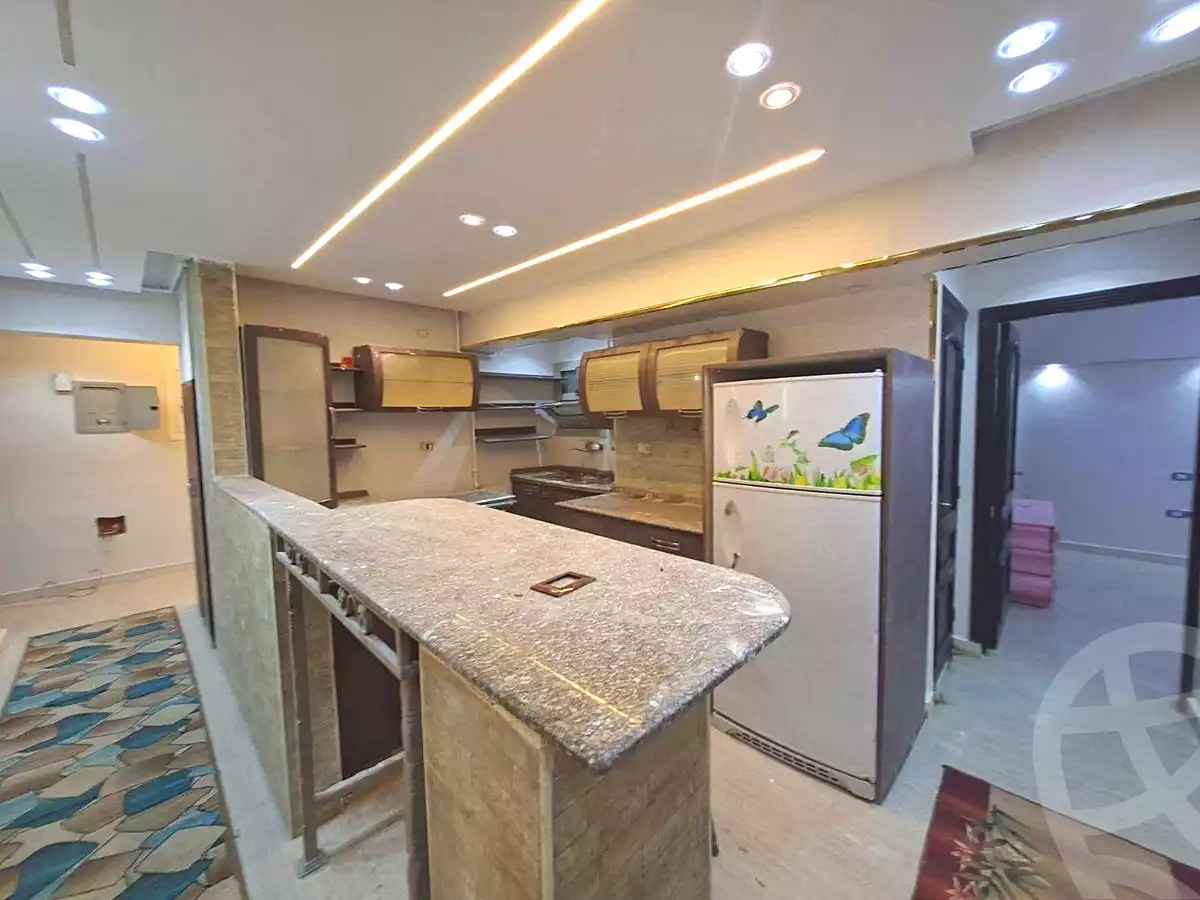 https://aqarmap.com.eg/en/listing/6998853-for-sale-cairo-helwan-helwan-el-sharkeya-mostafa-safwat-st