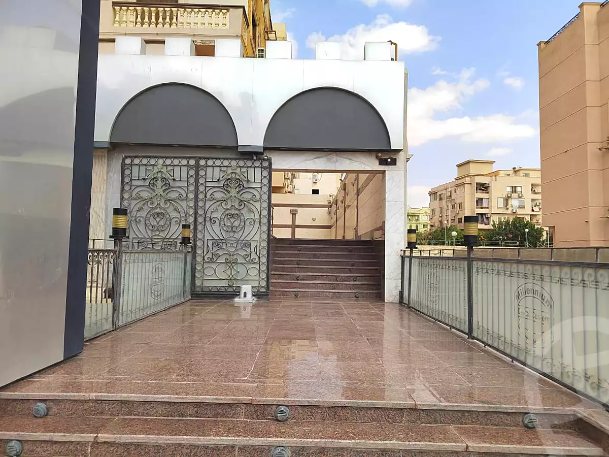 https://aqarmap.com.eg/en/listing/6999514-for-rent-cairo-new-cairo-gharb-arabila-doctor-hani-maher-st