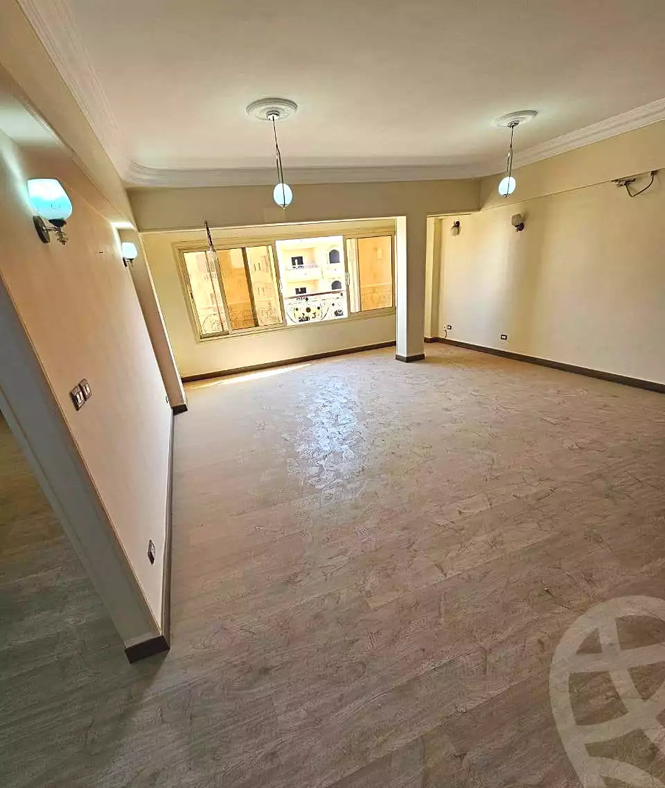 https://aqarmap.com.eg/ar/listing/7000080-for-sale-cairo-al-oubour-el-hay-el-taseaa-el-thaqafa-st