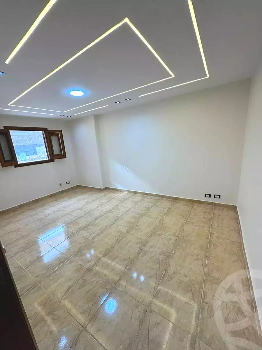 https://aqarmap.com.eg/ar/listing/7000662-for-sale-alexandria-sydy-bshr-sydy-bshr-bhry-shr-mhmwd-l-yswy