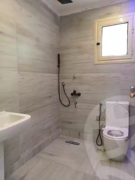 https://aqarmap.com.eg/ar/listing/7000688-for-sale-alexandria-el-asafra-l-sfr-bhry