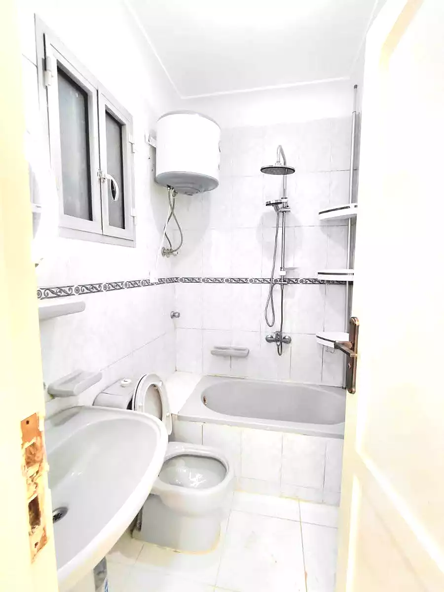https://aqarmap.com.eg/en/listing/7000863-for-sale-alexandria-al-agamy-shataa-el-nakheel