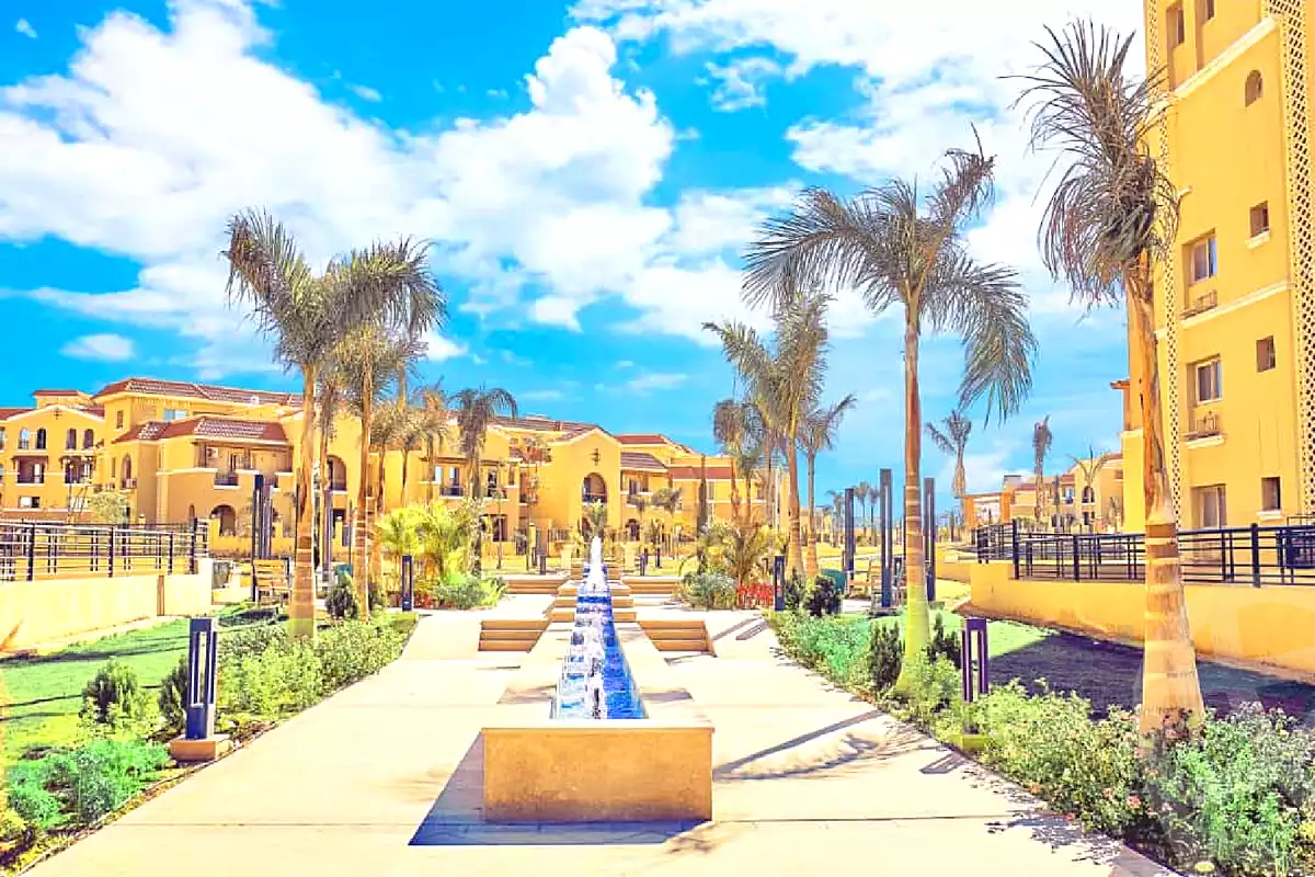 https://aqarmap.com.eg/en/listing/7000944-for-sale-cairo-el-shorouk-compounds-maadi-view