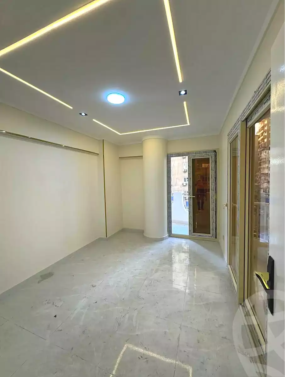 https://aqarmap.com.eg/ar/listing/7000984-for-sale-alexandria-sydy-bshr-sydy-bshr-bhry-shr-mhmwd-l-yswy