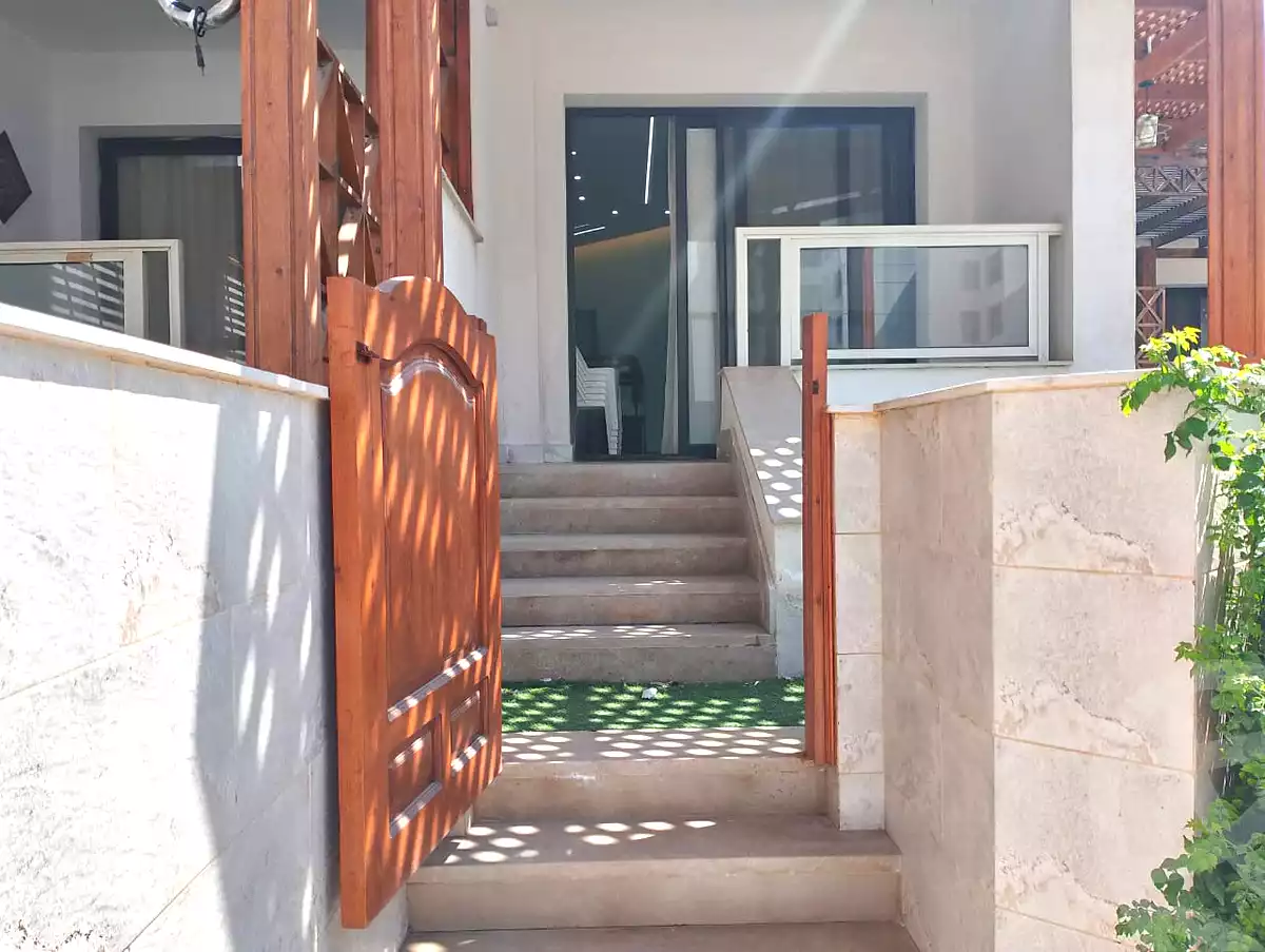 https://aqarmap.com.eg/ar/listing/7001025-for-rent-port-said-kmbwnd-fy-bwr-s-yd-porto-said-compound-amer-group