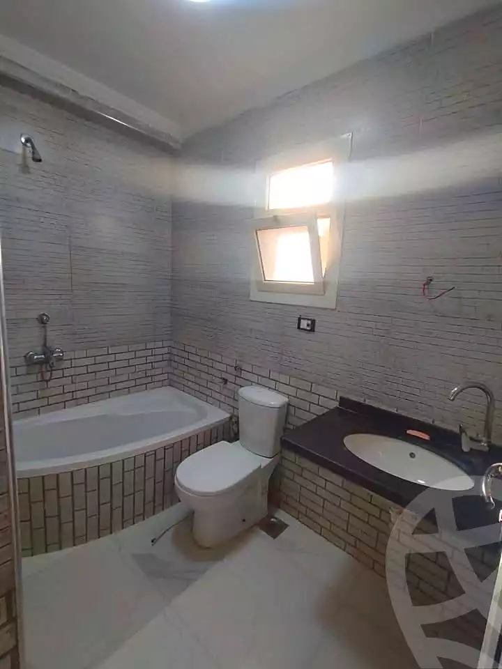 https://aqarmap.com.eg/en/listing/7001090-for-sale-alexandria-lsywf-el-falki