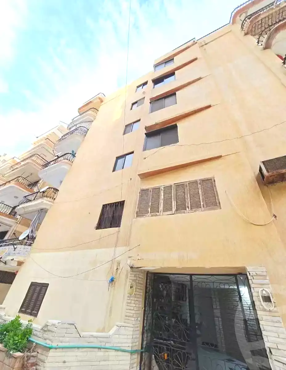 https://aqarmap.com.eg/ar/listing/7001625-for-sale-alexandria-al-agamy-shataa-el-nakheel