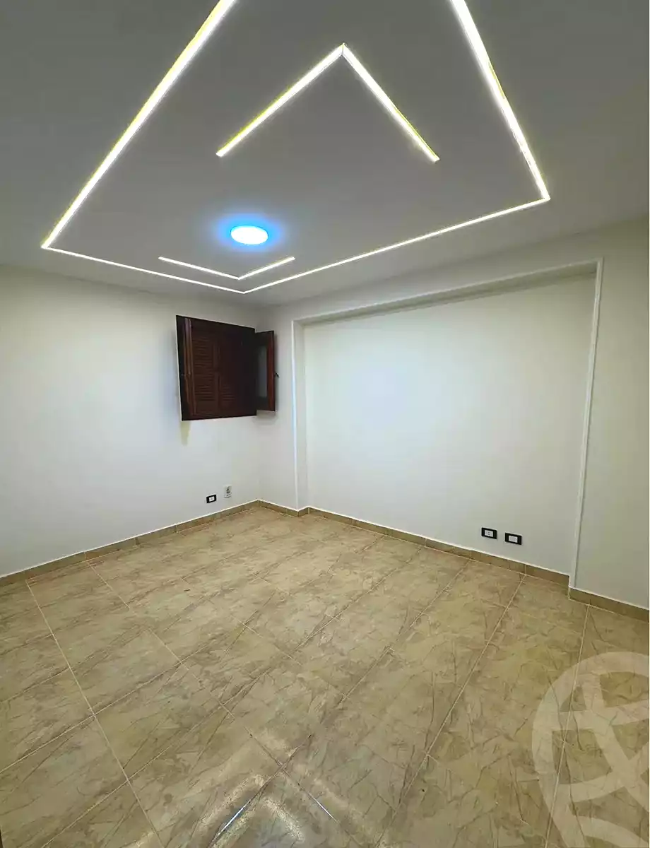 https://aqarmap.com.eg/ar/listing/7001636-for-sale-alexandria-sydy-bshr-sydy-bshr-bhry-shr-mhmwd-l-yswy