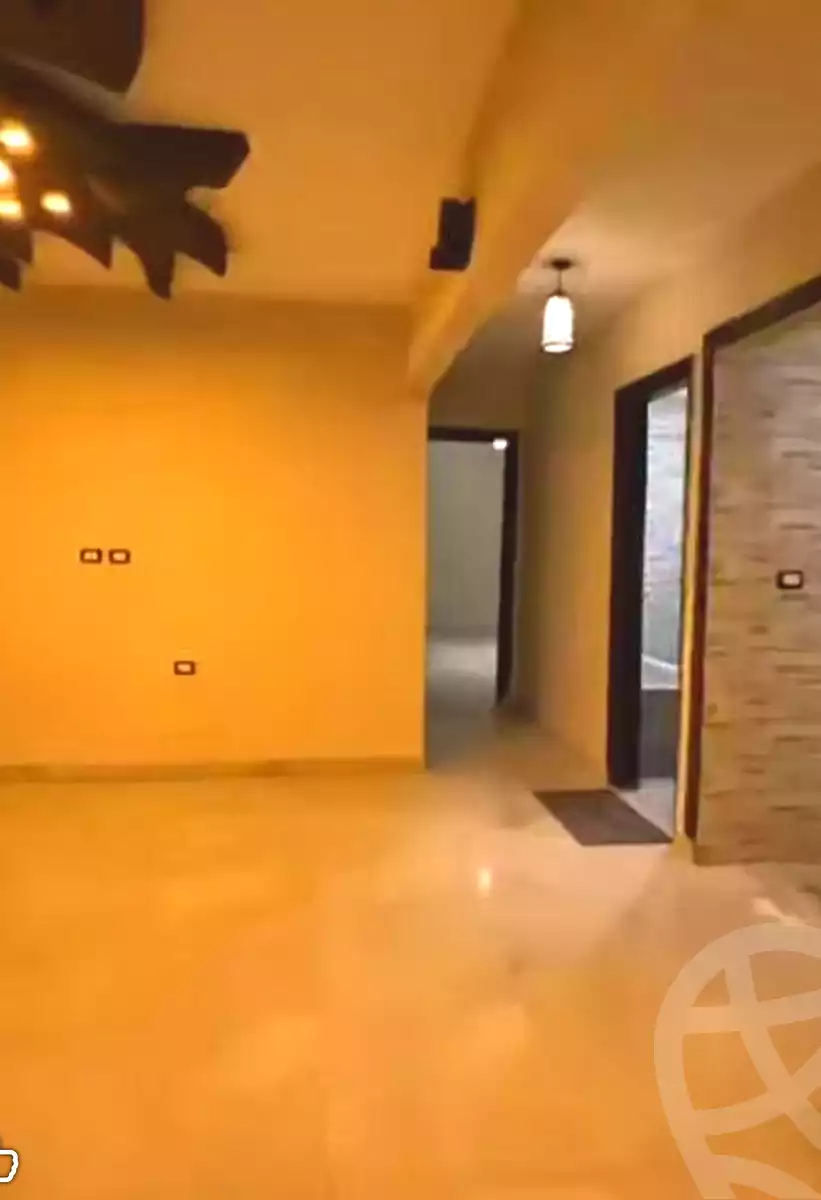 https://aqarmap.com.eg/ar/listing/7001670-for-sale-cairo-ain-shams-ain-shams-el-sharkia-eshak-st
