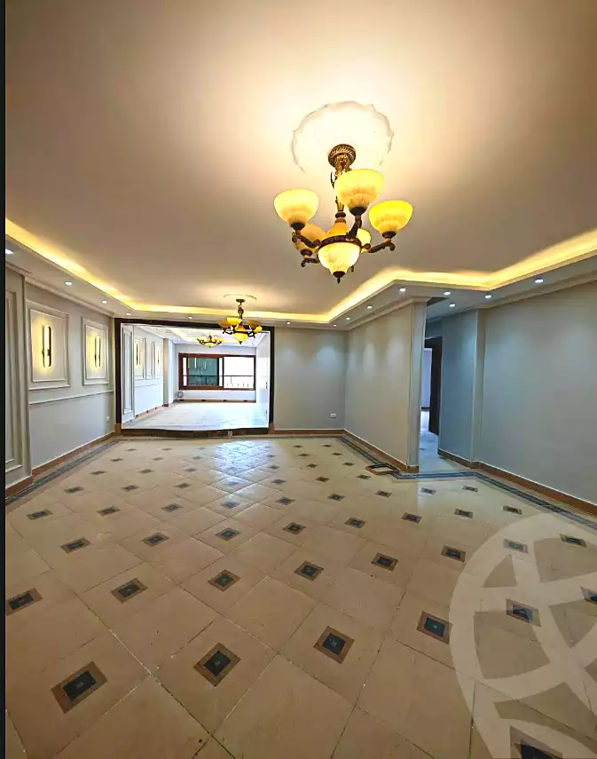 https://aqarmap.com.eg/en/listing/7001895-for-sale-cairo-helwan-ahmed-enci-st