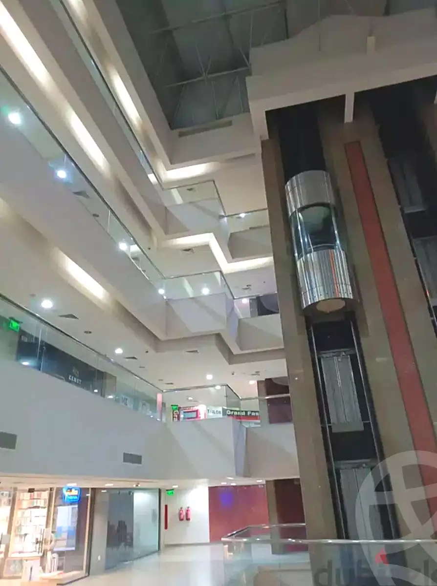 https://aqarmap.com.eg/ar/listing/7002090-for-rent-cairo-new-cairo-compounds-3-skies-mall