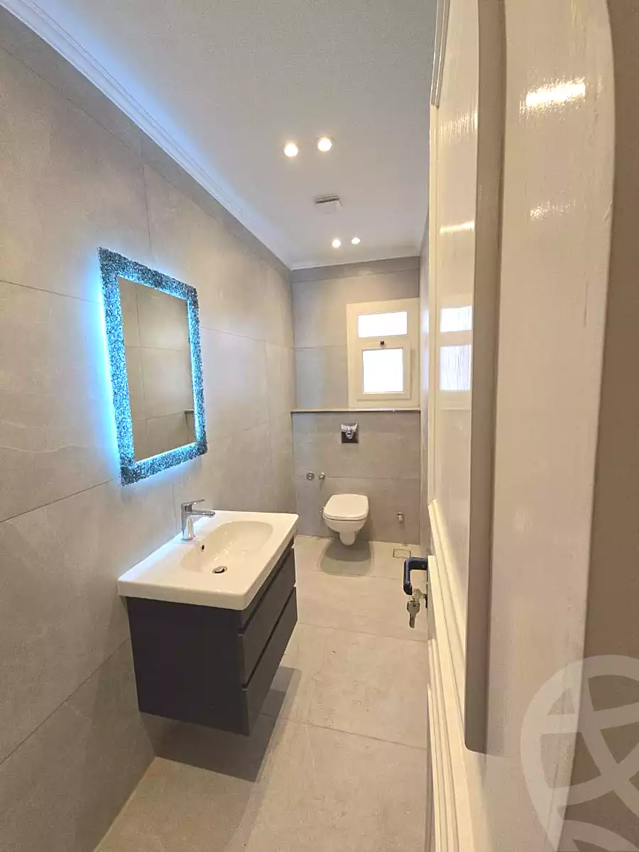 https://aqarmap.com.eg/ar/listing/7002060-for-rent-cairo-new-cairo-compounds-mountain-view-hyde-park