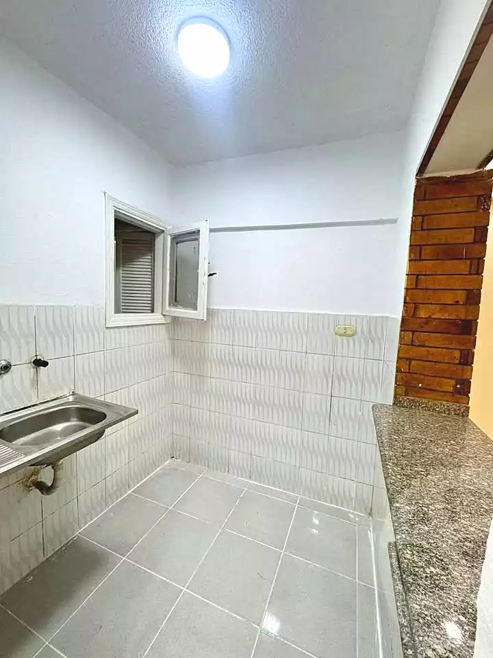 https://aqarmap.com.eg/ar/listing/7002245-for-sale-alexandria-al-agamy-shataa-el-nakheel