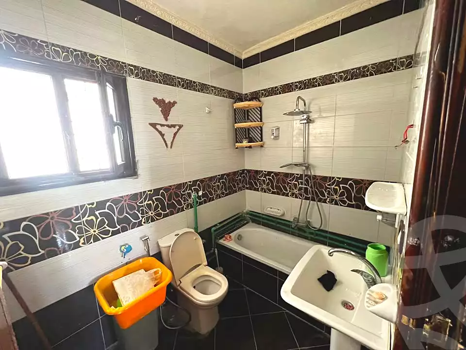 https://aqarmap.com.eg/en/listing/7002266-for-sale-alexandria-camp-cesar-dr-hamid-nasr-st