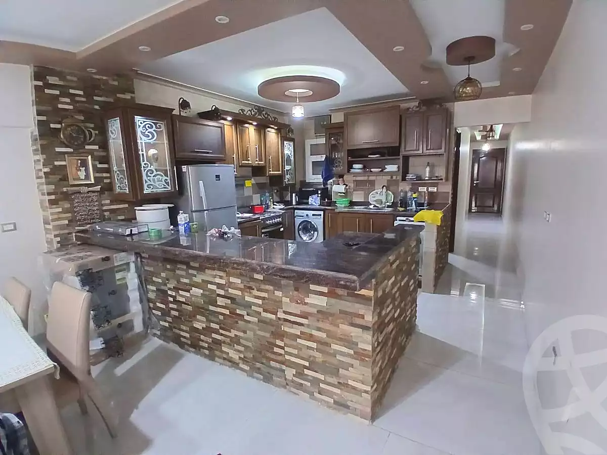https://aqarmap.com.eg/en/listing/7002318-for-sale-alexandria-camp-cesar-el-gaish-rd