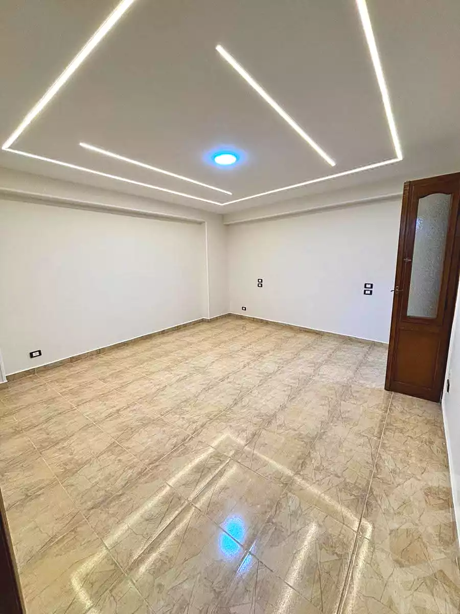 https://aqarmap.com.eg/en/listing/7002369-for-sale-alexandria-sydy-bshr-sydy-bshr-bhry-shr-mhmwd-l-yswy