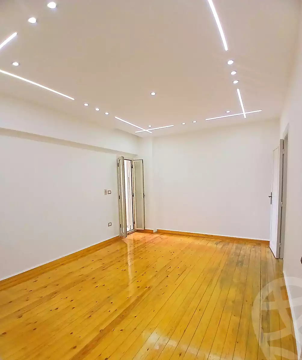 https://aqarmap.com.eg/en/listing/7002378-for-sale-alexandria-smouha-tout-ankh-amoun-st