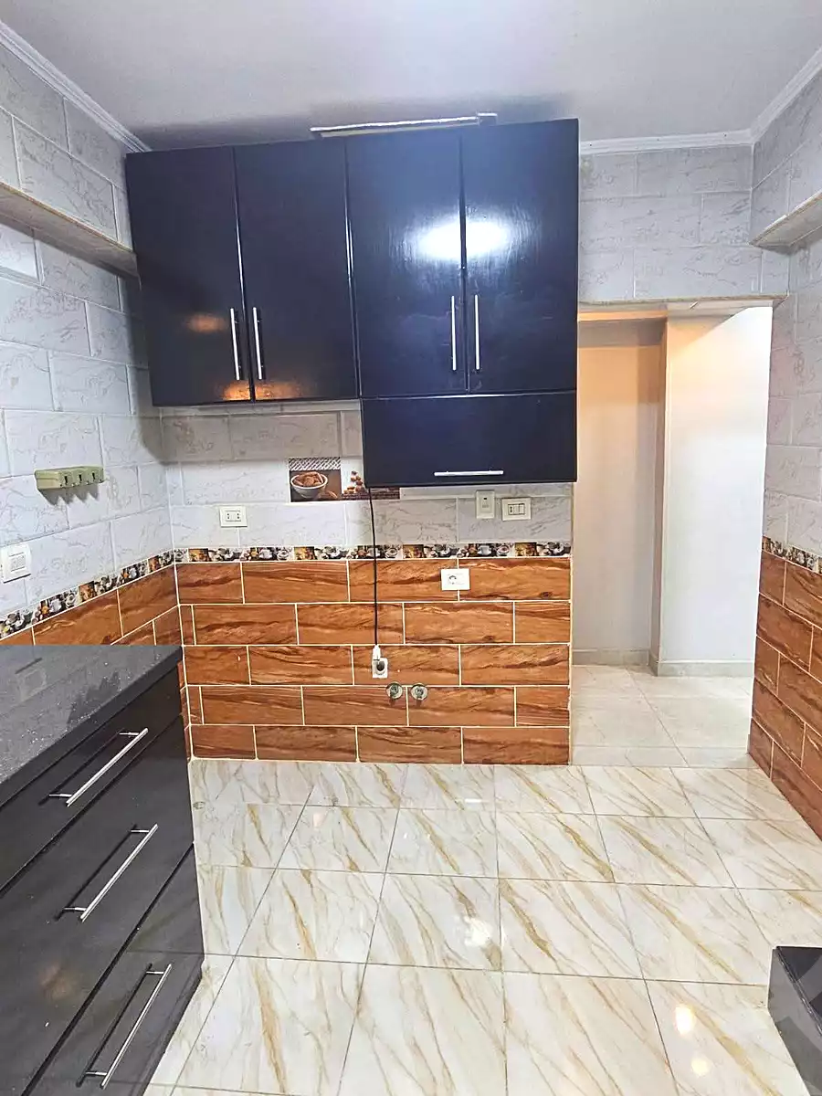 https://aqarmap.com.eg/ar/listing/7002706-for-rent-cairo-helwan-madinet-el-moazafeen