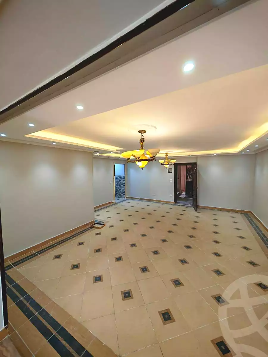 https://aqarmap.com.eg/ar/listing/7002708-for-sale-cairo-helwan-ahmed-enci-st