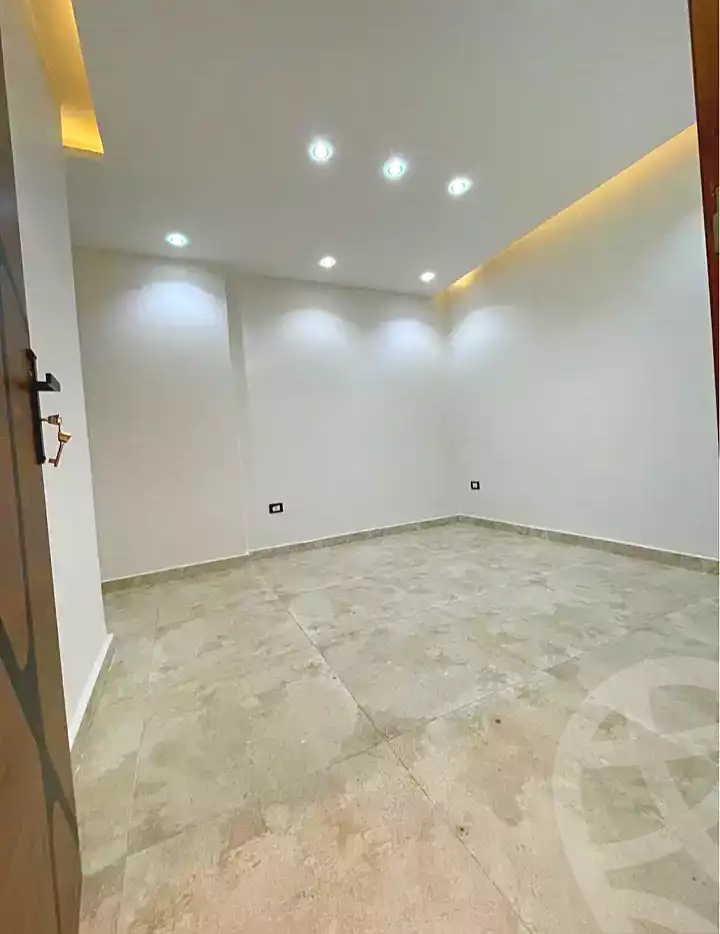https://aqarmap.com.eg/ar/listing/7002761-for-sale-alexandria-al-agamy-lbytsh-bianchiii