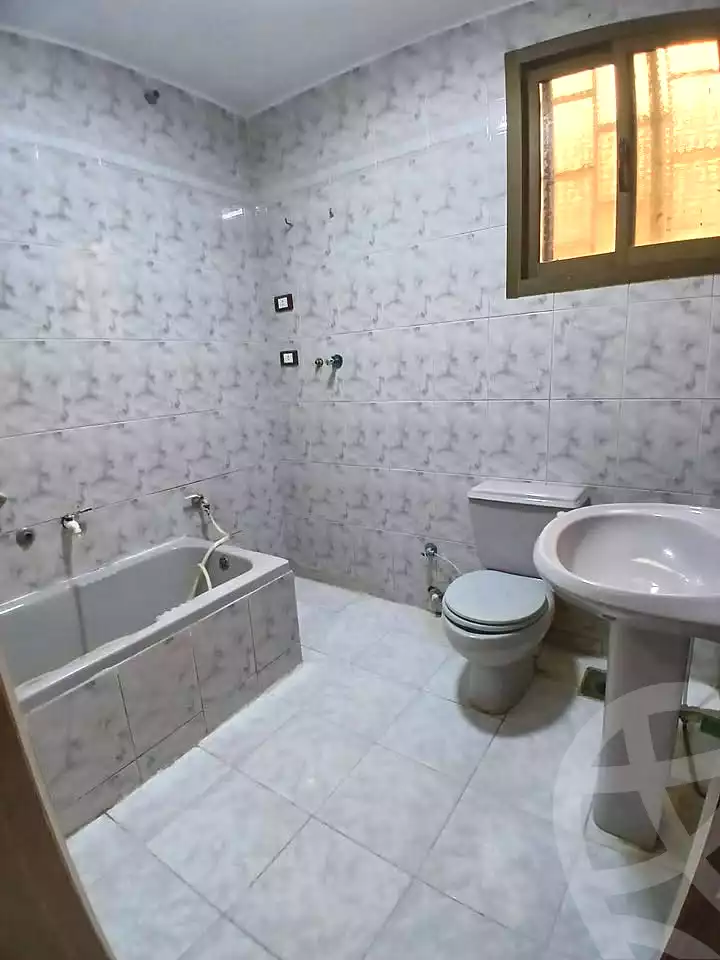 https://aqarmap.com.eg/en/listing/7002920-for-sale-alexandria-al-agamy-shataa-el-nakheel