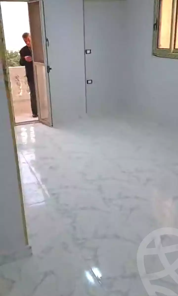 https://aqarmap.com.eg/ar/listing/7003073-for-rent-alexandria-al-agamy-el-hanouvel-el-zahraa-city-st
