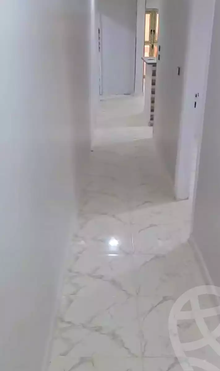 https://aqarmap.com.eg/ar/listing/7003073-for-rent-alexandria-al-agamy-el-hanouvel-el-zahraa-city-st