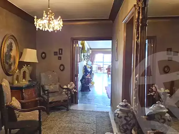 https://aqarmap.com.eg/ar/listing/7003122-for-sale-cairo-heliopolis-el-higaz-square-el-hegaz-st