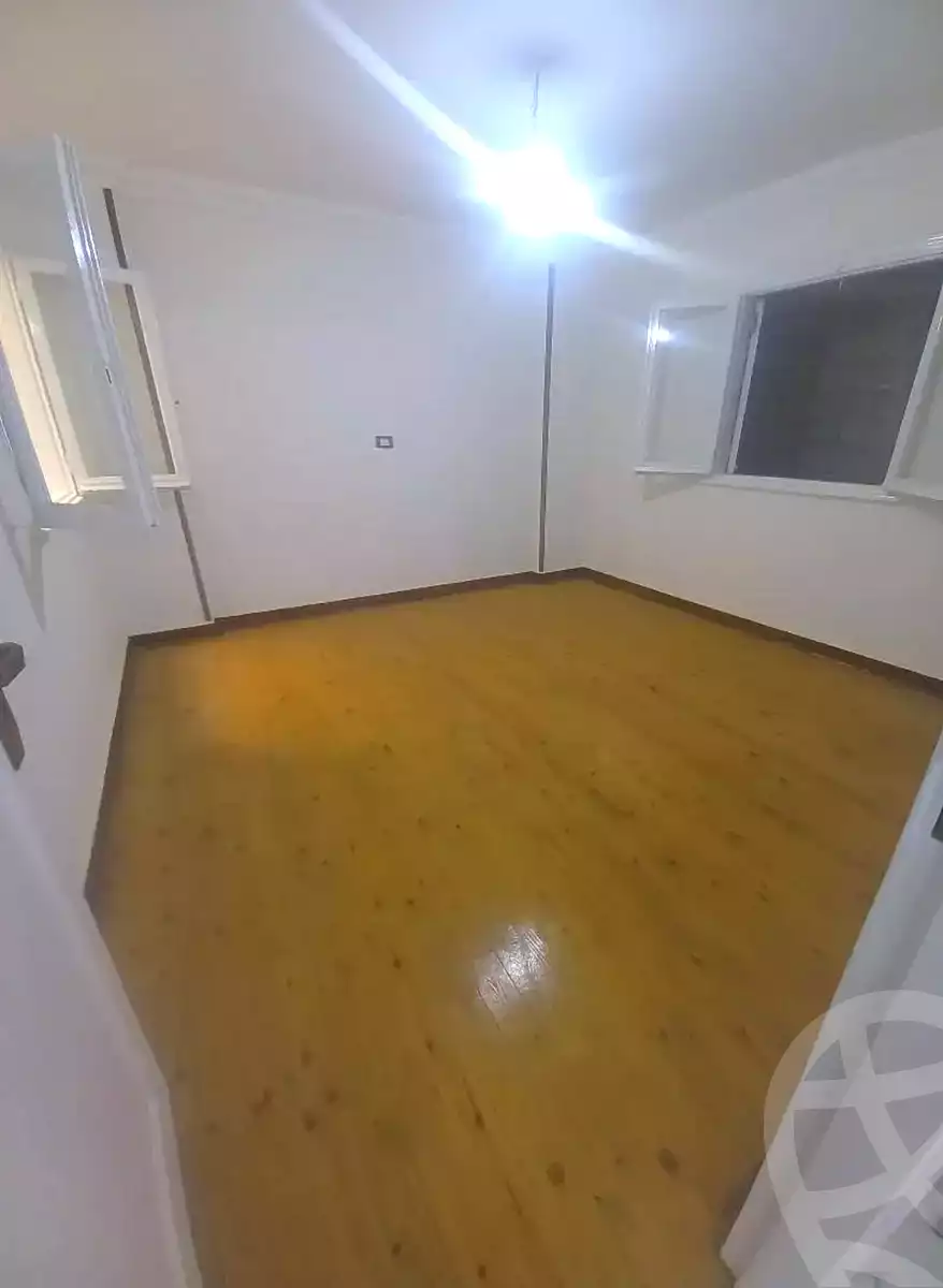 https://aqarmap.com.eg/ar/listing/7003574-for-rent-alexandria-el-mandara-shr-jml-bd-lnsr