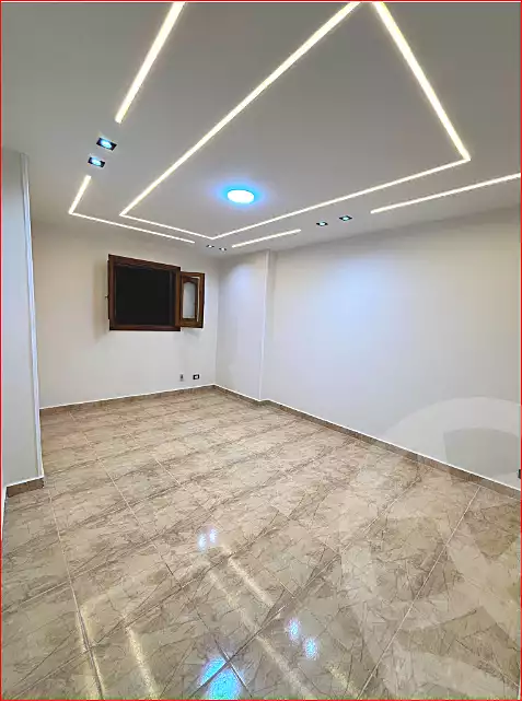https://aqarmap.com.eg/ar/listing/7003641-for-sale-alexandria-sydy-bshr-sydy-bshr-bhry-shr-mhmwd-l-yswy