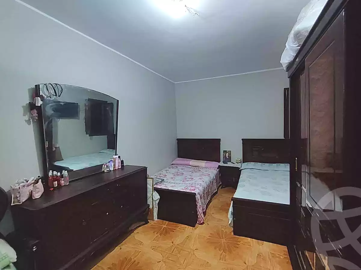https://aqarmap.com.eg/ar/listing/7003688-for-sale-cairo-ain-shams-ain-shams-el-sharkia-el-zahraa-st