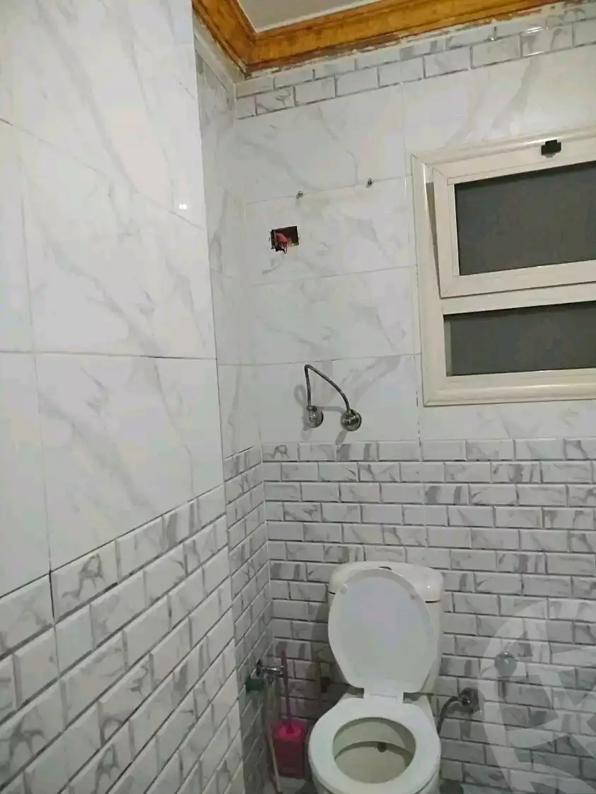 https://aqarmap.com.eg/en/listing/7003746-for-rent-cairo-ain-shams-ahmed-esmat-st