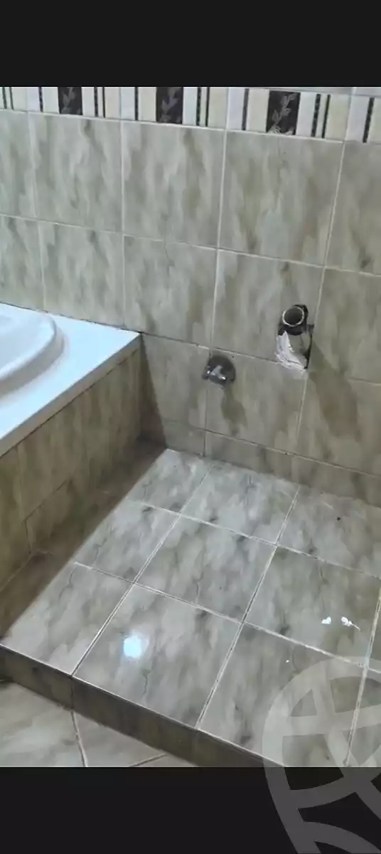 https://aqarmap.com.eg/en/listing/7003810-for-sale-cairo-ain-shams-ahmed-esmat-st