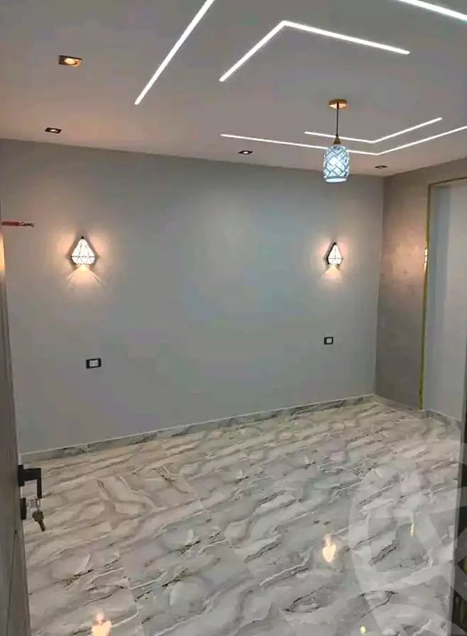 https://aqarmap.com.eg/en/listing/7004060-for-sale-cairo-el-haram-el-lebeny-soltan-khattab-st