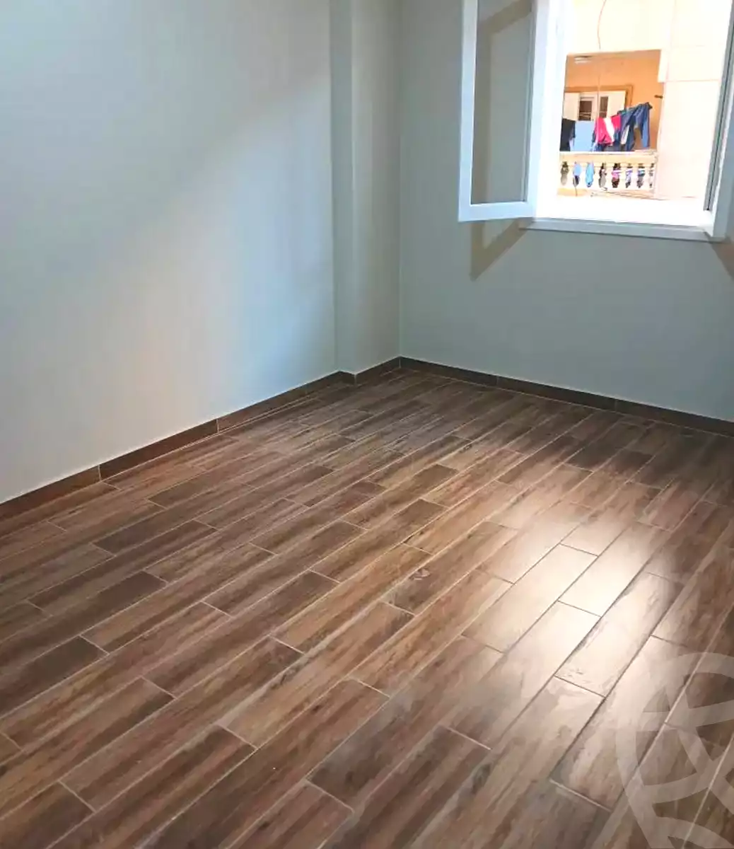 https://aqarmap.com.eg/en/listing/7004073-for-sale-alexandria-el-asafra-ahmed-tiesser-st