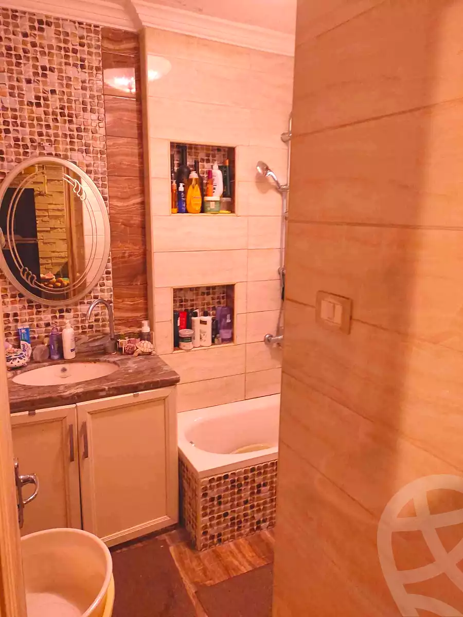 https://aqarmap.com.eg/en/listing/7004173-for-sale-alexandria-miami-shr-jml-bd-lnsr