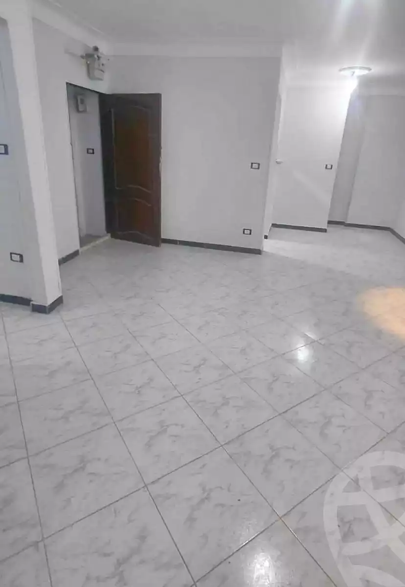 https://aqarmap.com.eg/ar/listing/7004188-for-sale-alexandria-sydy-bshr-sydy-bshr-bhry-el-fakharany-st