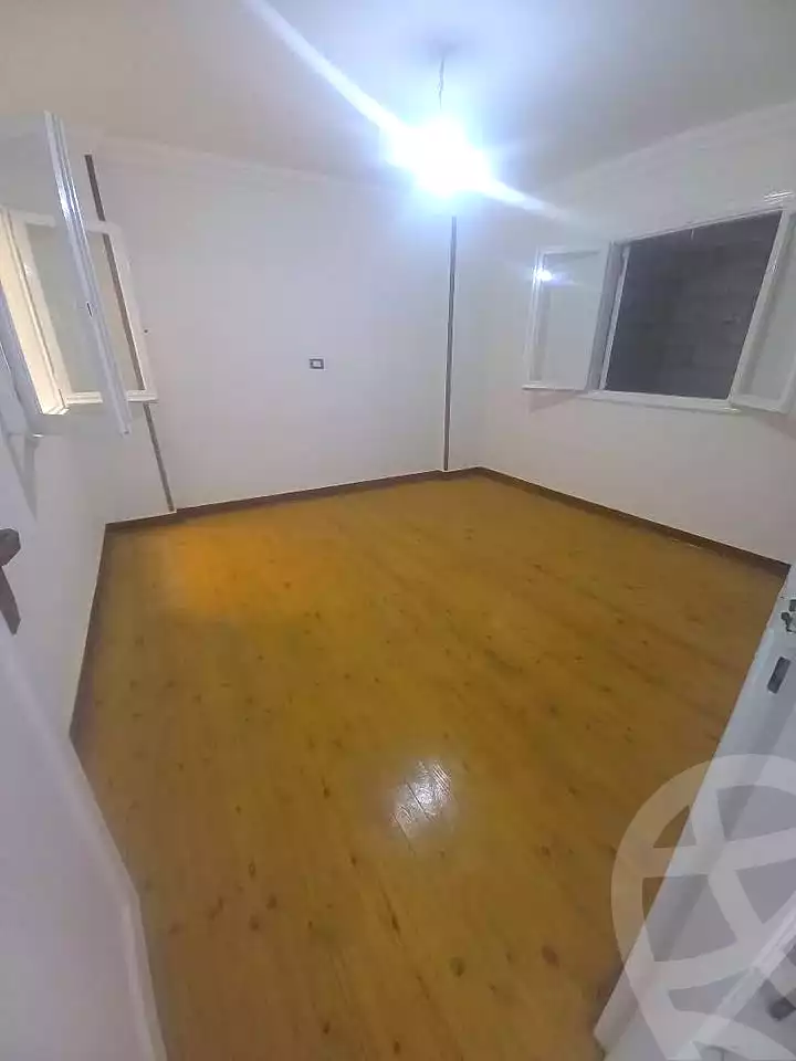 https://aqarmap.com.eg/ar/listing/7004361-for-rent-alexandria-el-mandara-alex-el-mandara-bahri