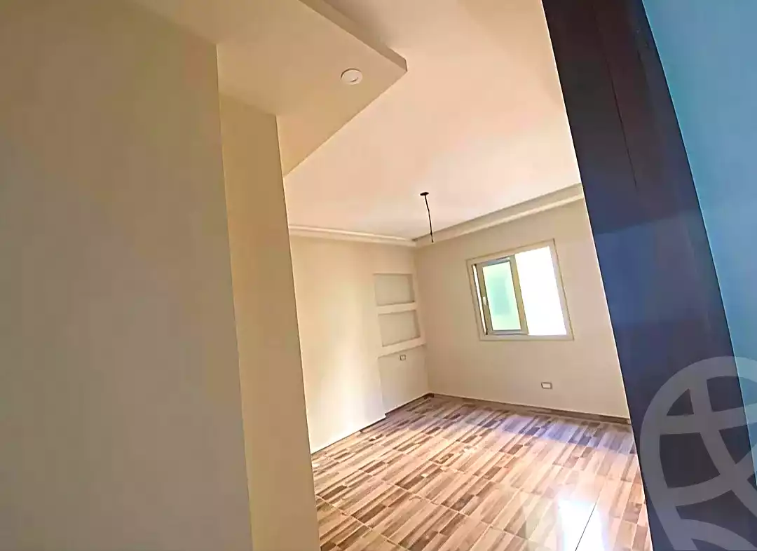 https://aqarmap.com.eg/en/listing/7004445-for-sale-alexandria-el-mandara-nabawy-al-mohandes-st