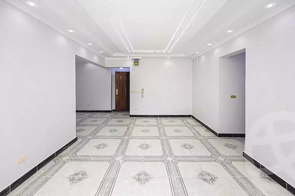 https://aqarmap.com.eg/en/listing/7004866-for-sale-alexandria-camp-cesar
