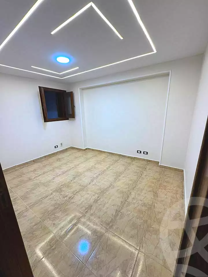 https://aqarmap.com.eg/ar/listing/7004990-for-sale-alexandria-sydy-bshr-sydy-bshr-bhry-shr-mhmwd-l-yswy