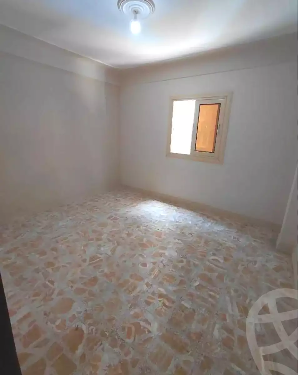 https://aqarmap.com.eg/en/listing/7005061-for-sale-alexandria-sydy-bshr-sydy-bshr-bhry-shr-khld-bn-lwlyd