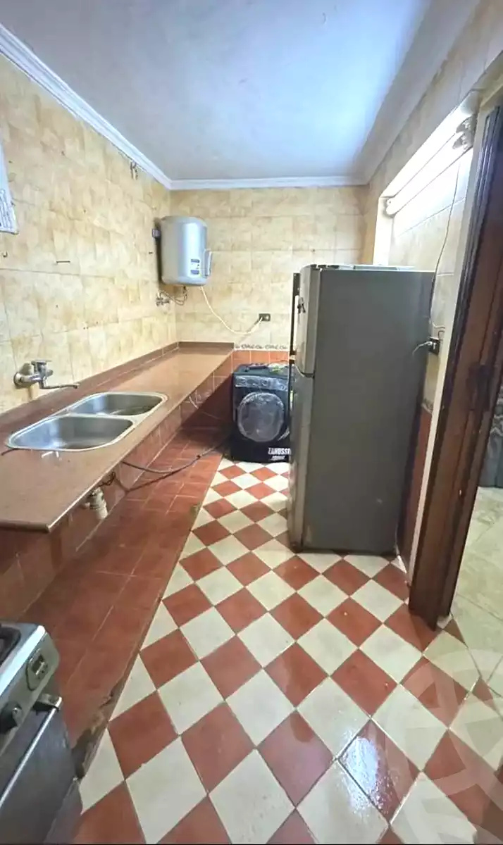 https://aqarmap.com.eg/en/listing/7005304-for-sale-alexandria-ganaklis