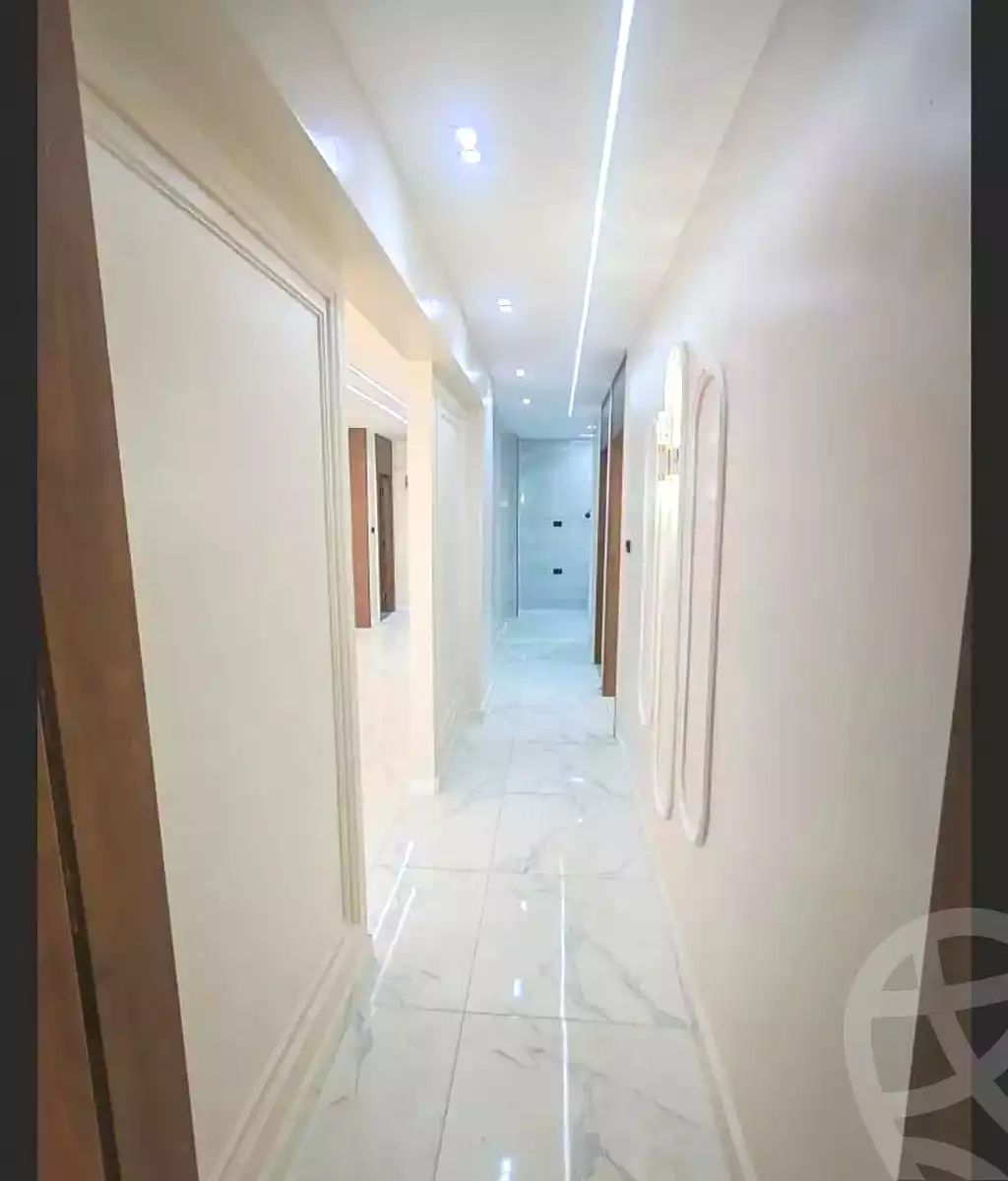 https://aqarmap.com.eg/ar/listing/7005415-for-sale-alexandria-al-agamy-el-hanouvel-trablose-st