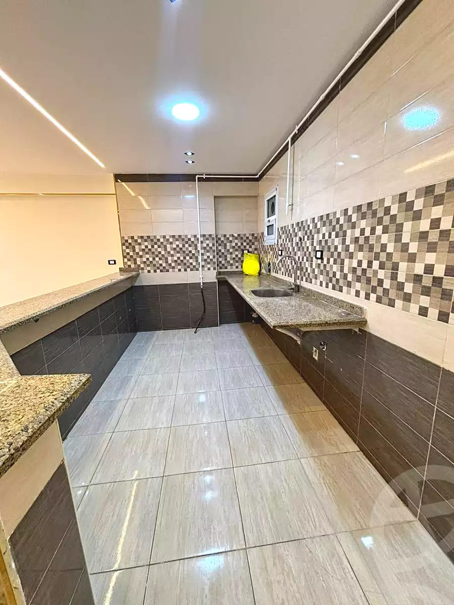 https://aqarmap.com.eg/ar/listing/7005635-for-sale-alexandria-sydy-bshr-sydy-bshr-bhry-khalil-hamada-st